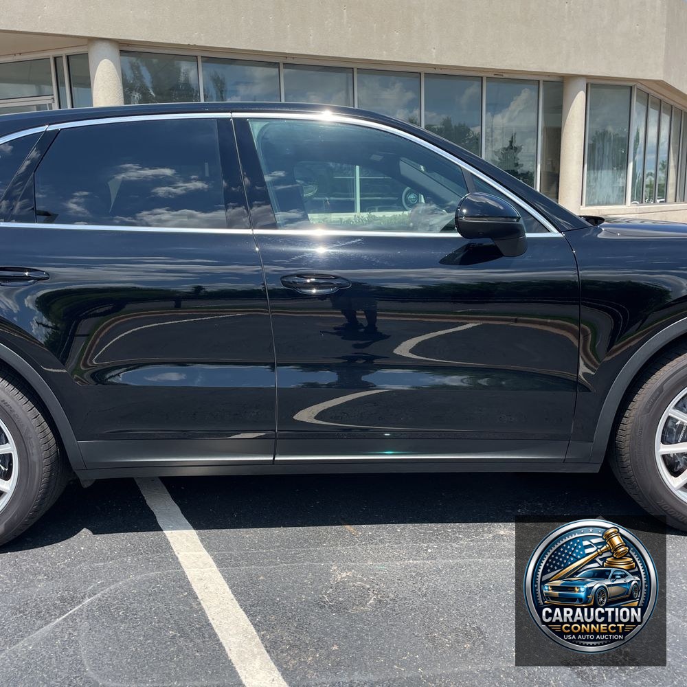 2024 Porsche Cayenne Base