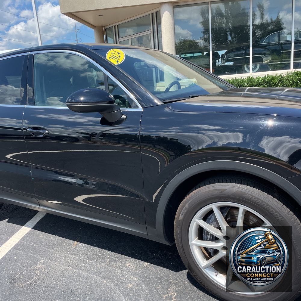 2024 Porsche Cayenne Base