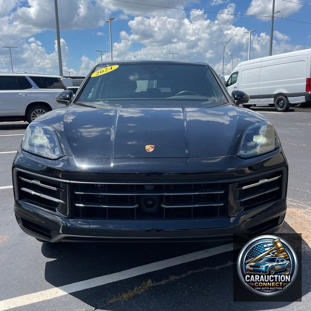 2024 Porsche Cayenne Base