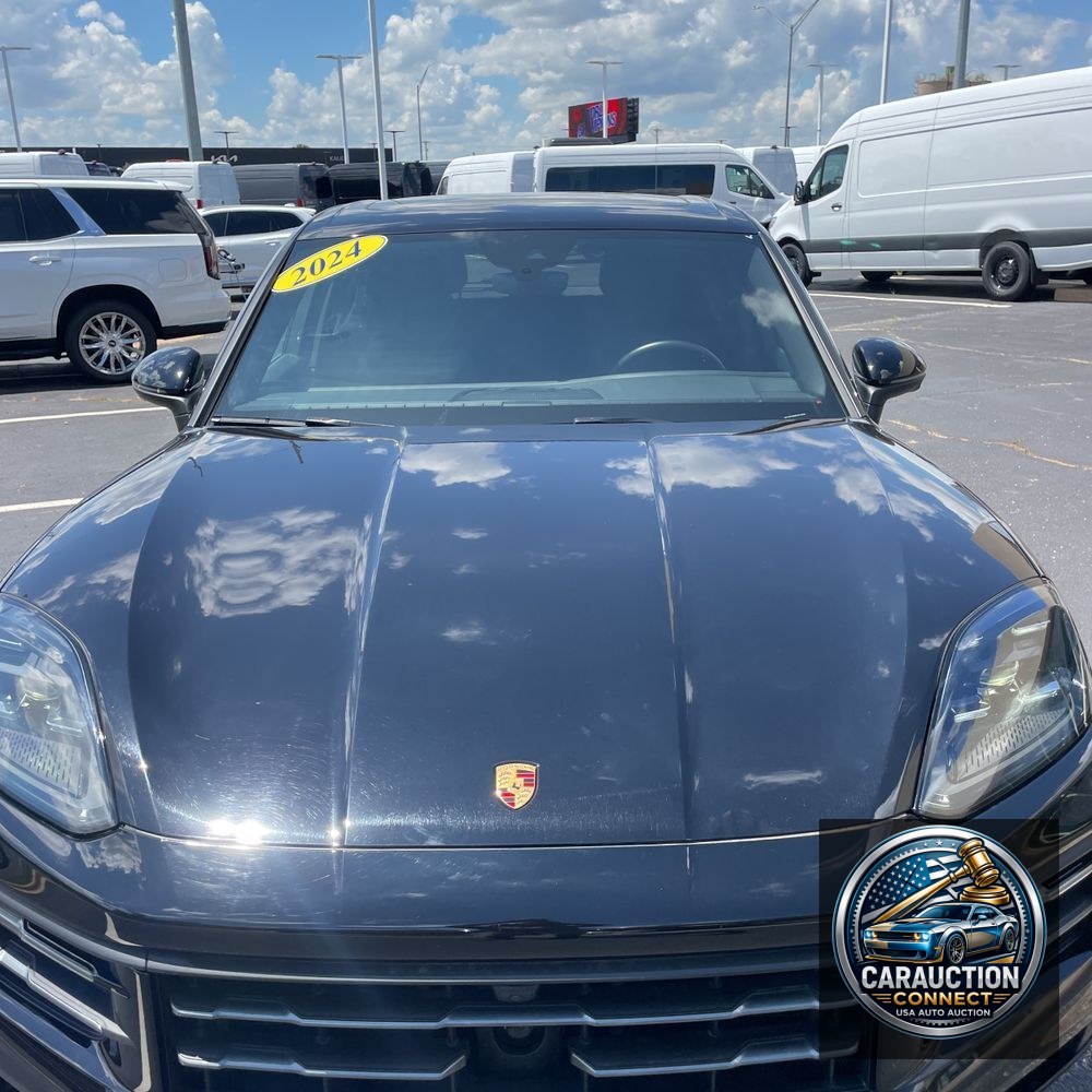 2024 Porsche Cayenne Base