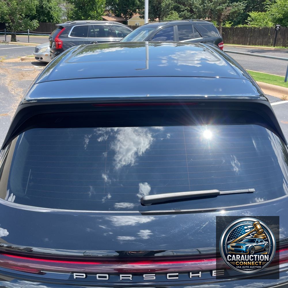 2024 Porsche Cayenne Base