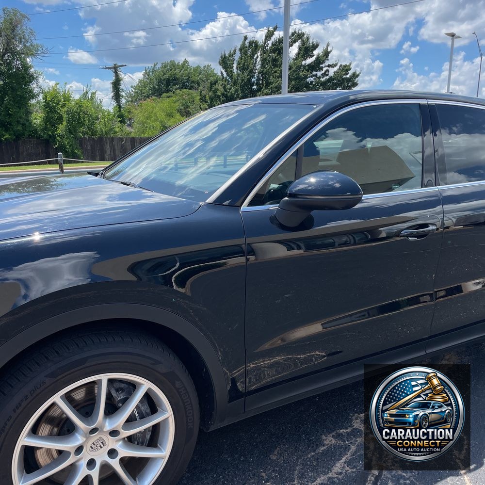 2024 Porsche Cayenne Base