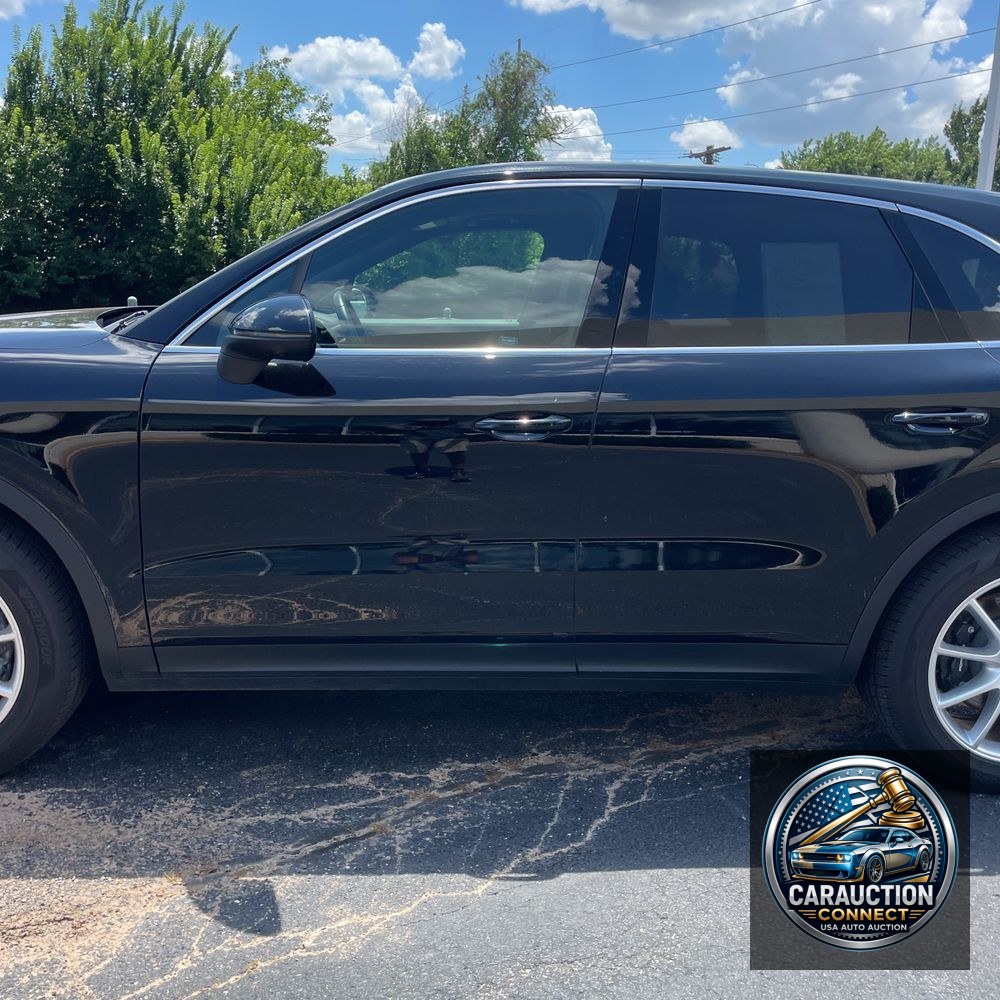 2024 Porsche Cayenne Base