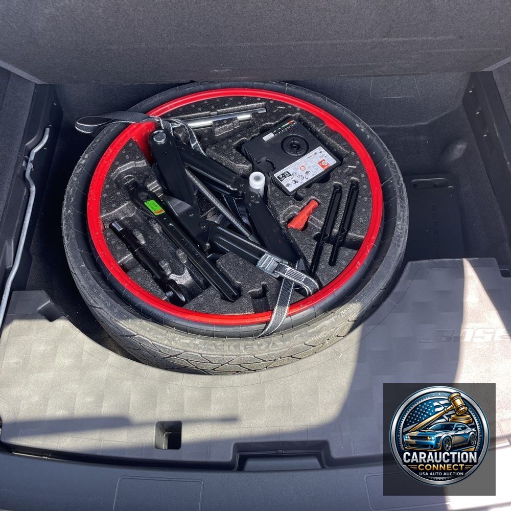 2024 Porsche Cayenne Base