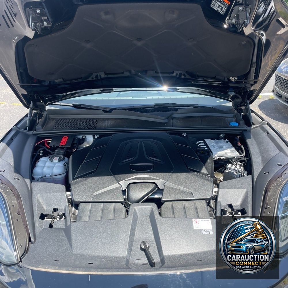 2024 Porsche Cayenne Base
