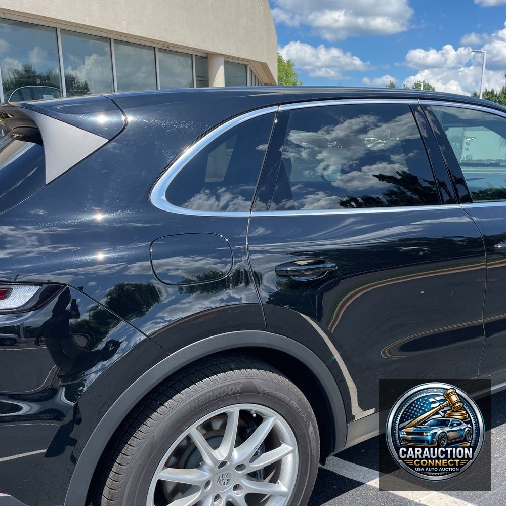 2024 Porsche Cayenne Base