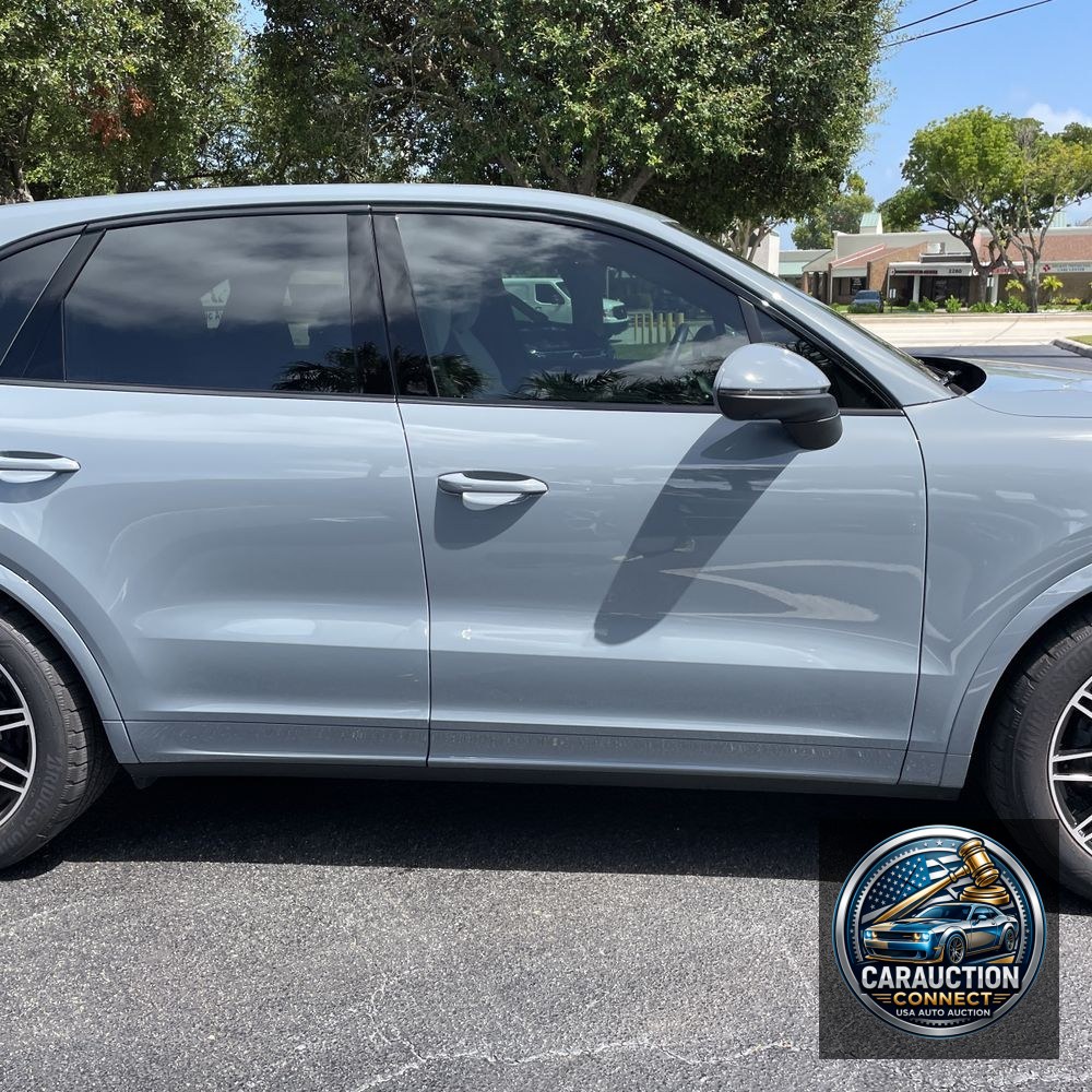 2024 Porsche Cayenne Base