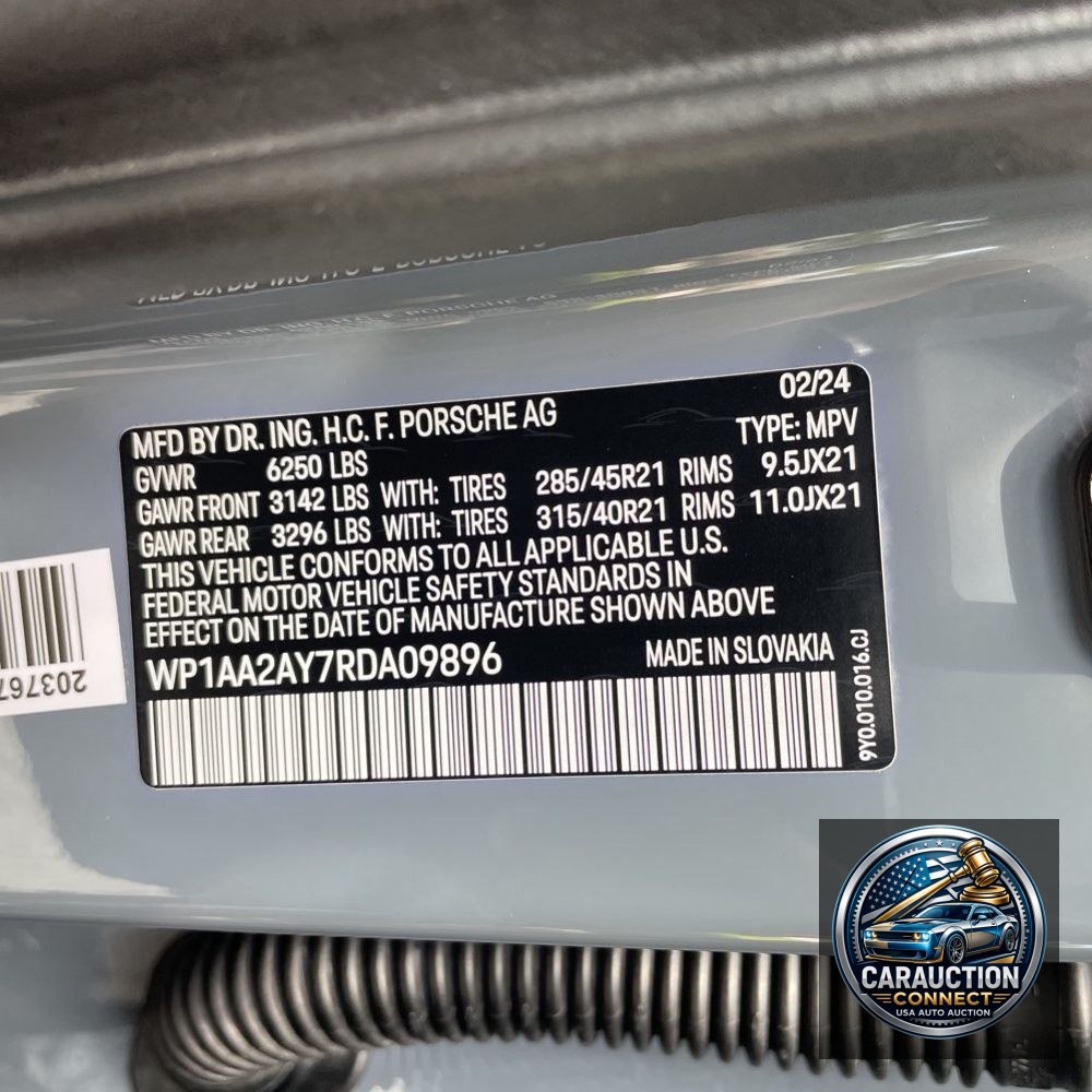 2024 Porsche Cayenne Base