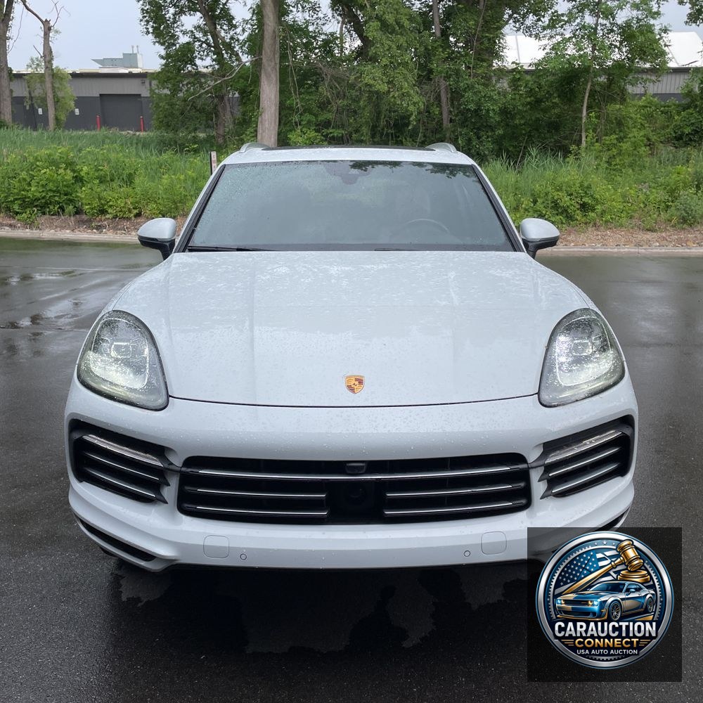 2022 Porsche Cayenne Base
