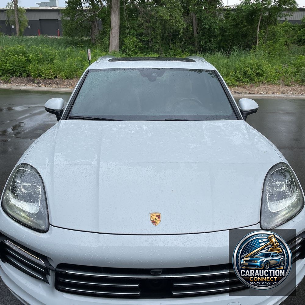 2022 Porsche Cayenne Base