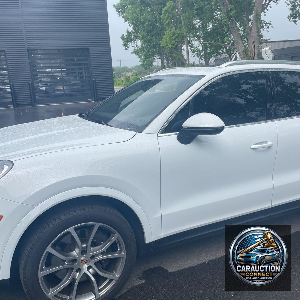 2022 Porsche Cayenne Base