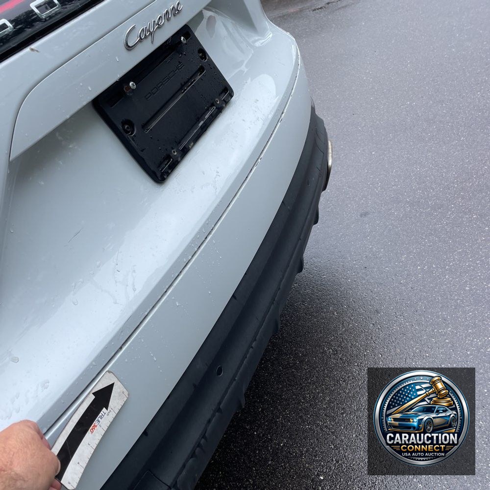 2022 Porsche Cayenne Base