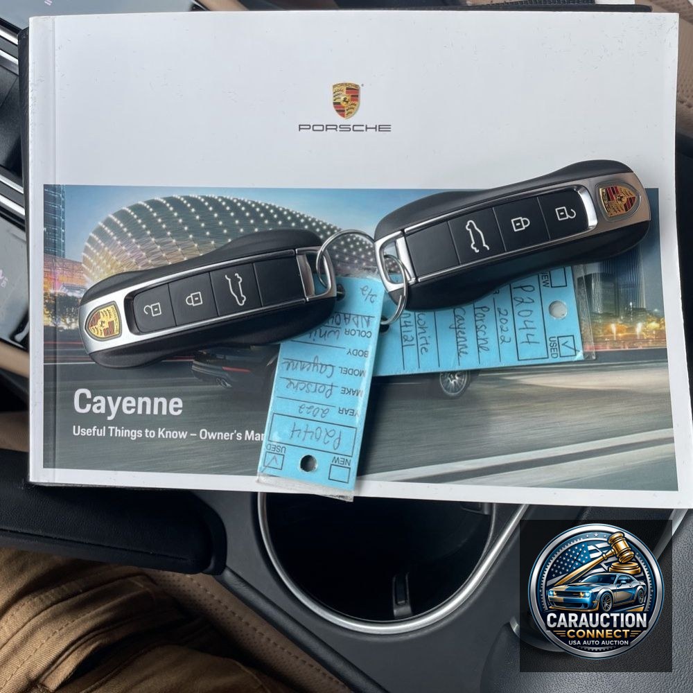2022 Porsche Cayenne Base