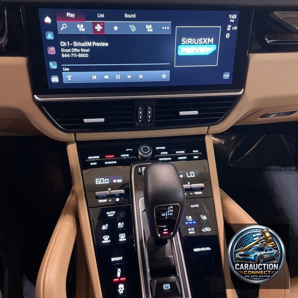 2023 Porsche Cayenne Platinum Edition
