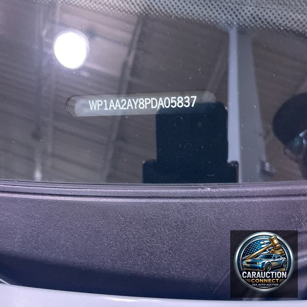 2023 Porsche Cayenne Platinum Edition