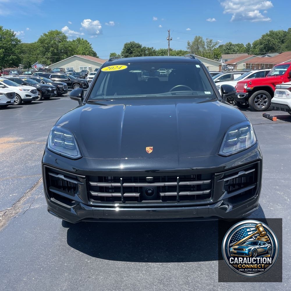 2024 Porsche Cayenne Base