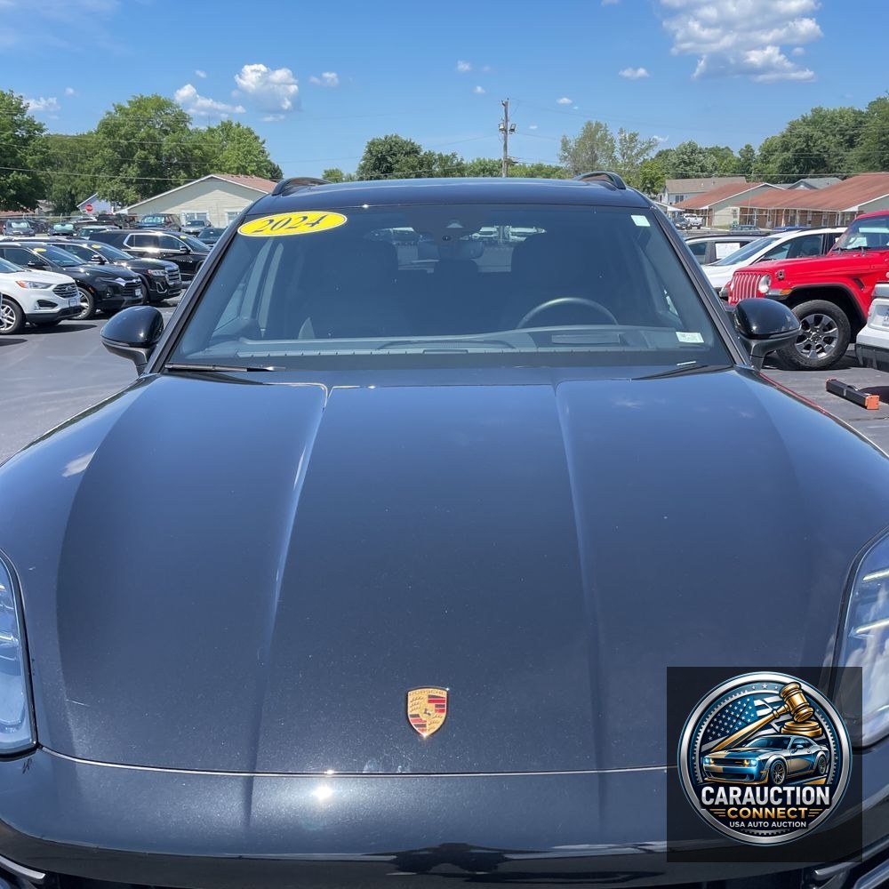2024 Porsche Cayenne Base