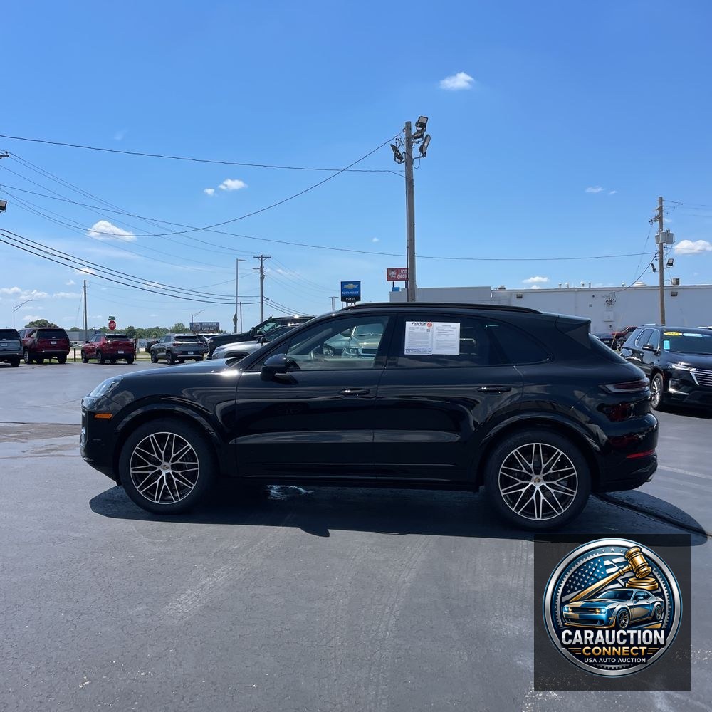 2024 Porsche Cayenne Base