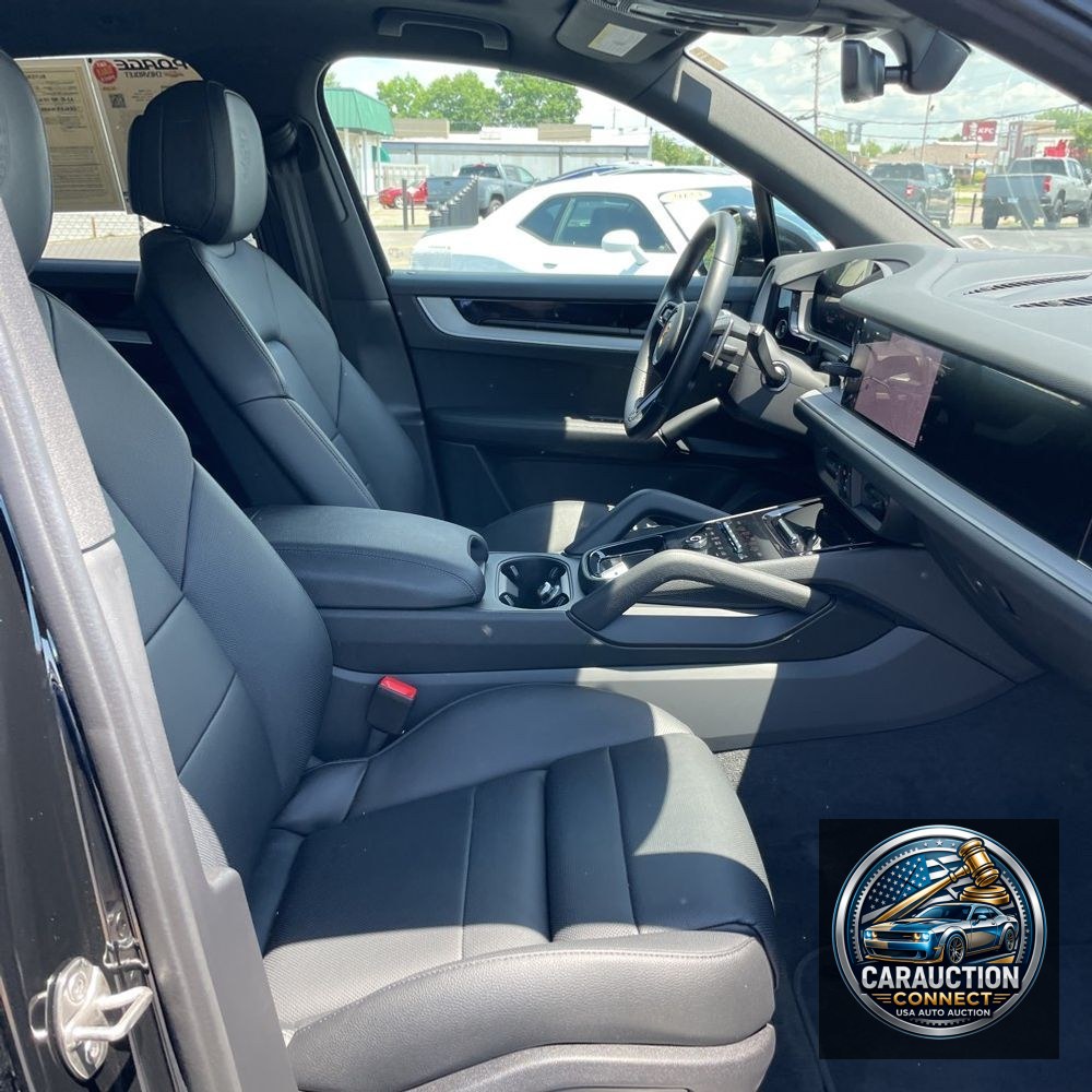 2024 Porsche Cayenne Base