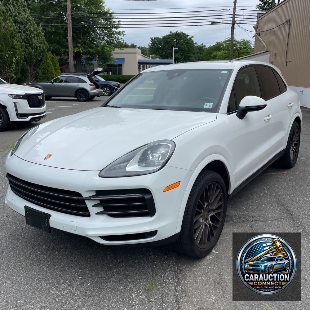 2022 Porsche Cayenne Base