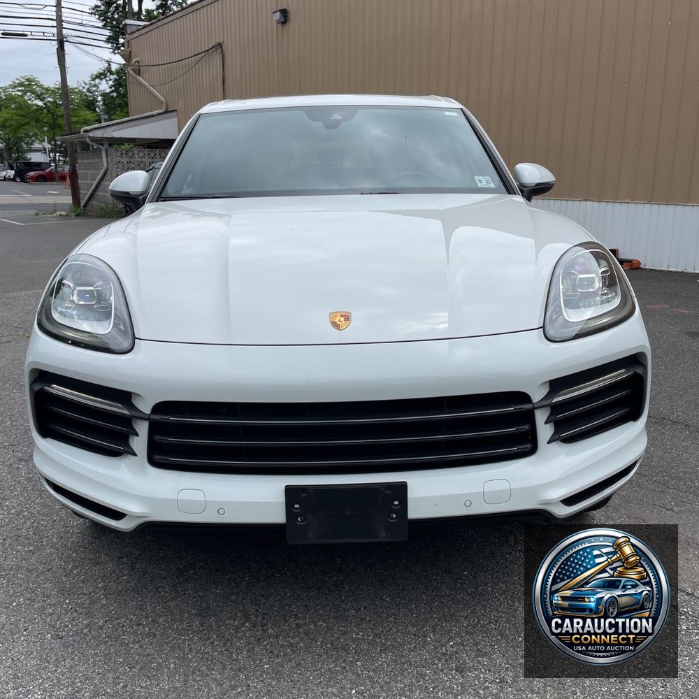 2022 Porsche Cayenne Base
