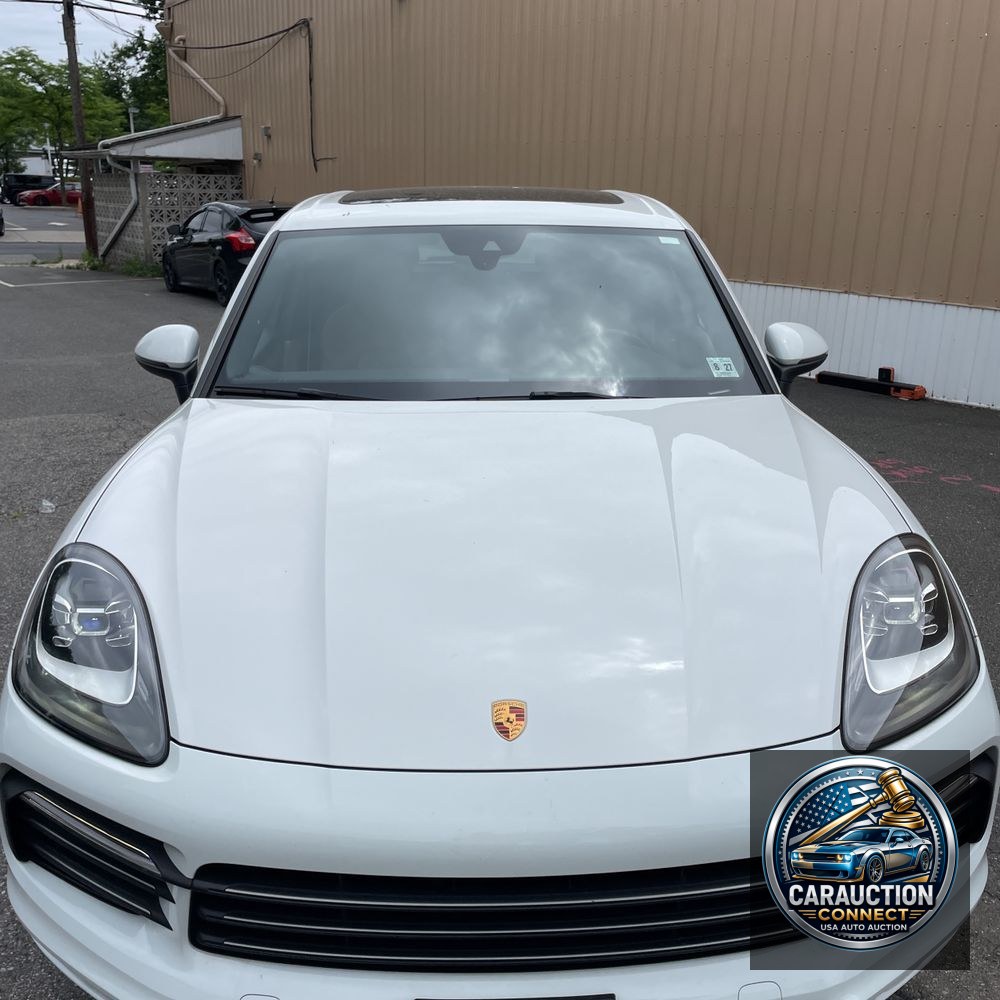 2022 Porsche Cayenne Base