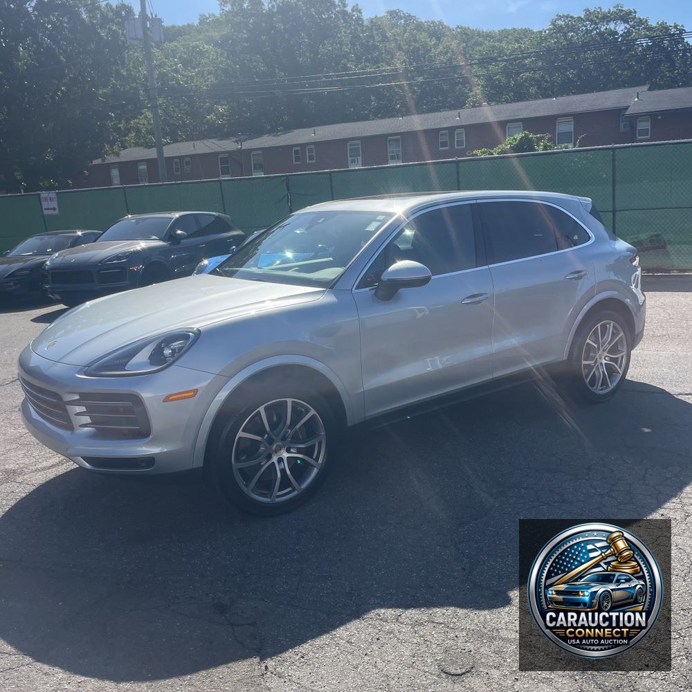 2022 Porsche Cayenne Base
