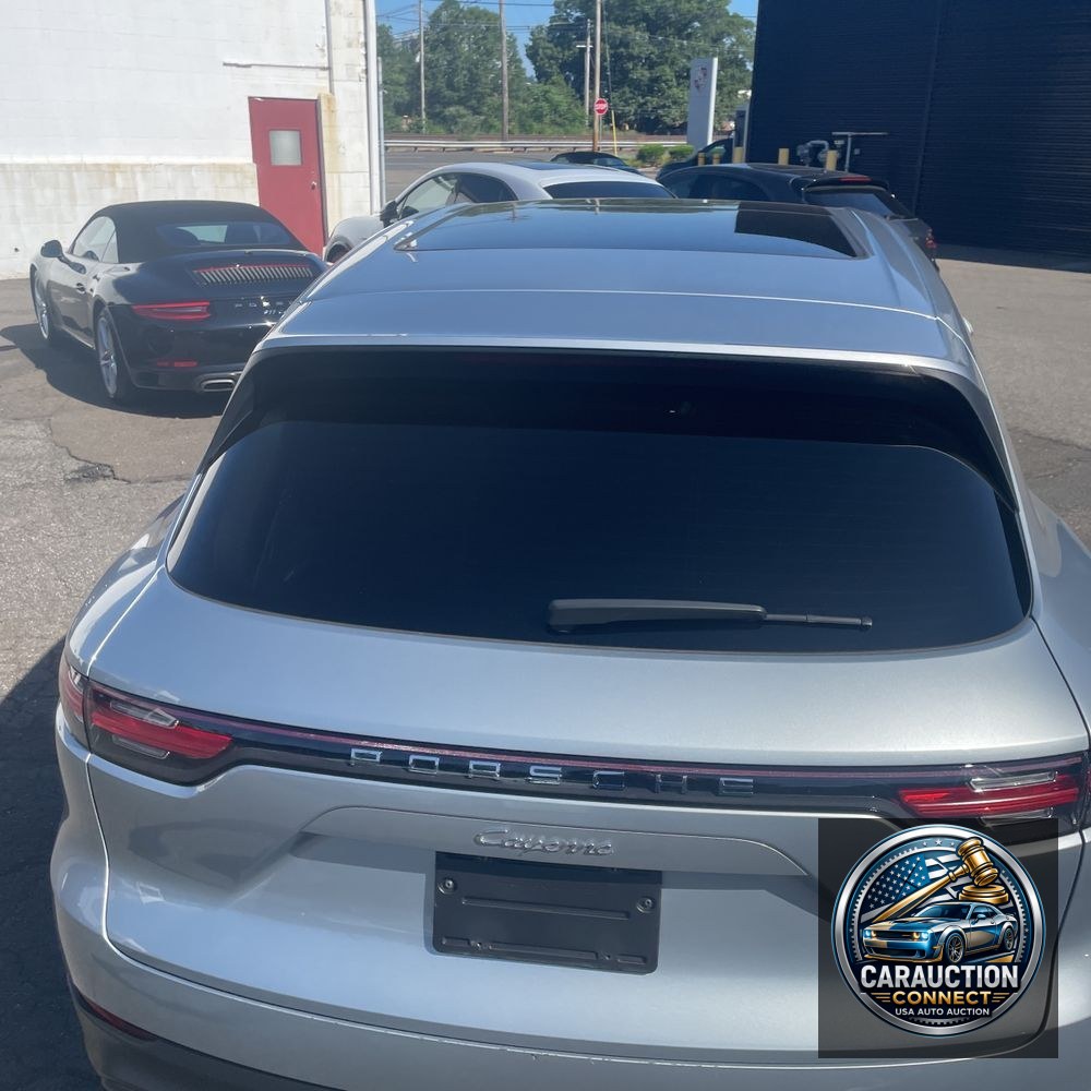 2022 Porsche Cayenne Base