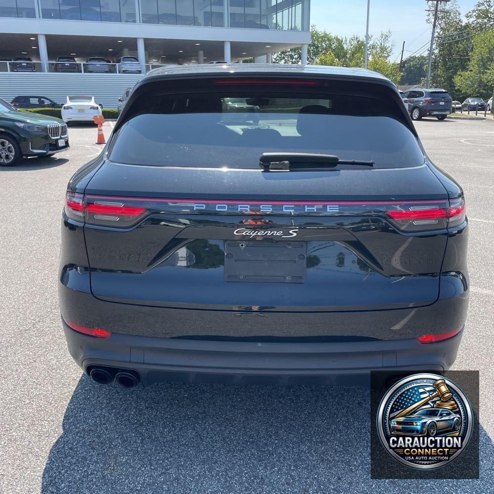 2021 Porsche Cayenne S