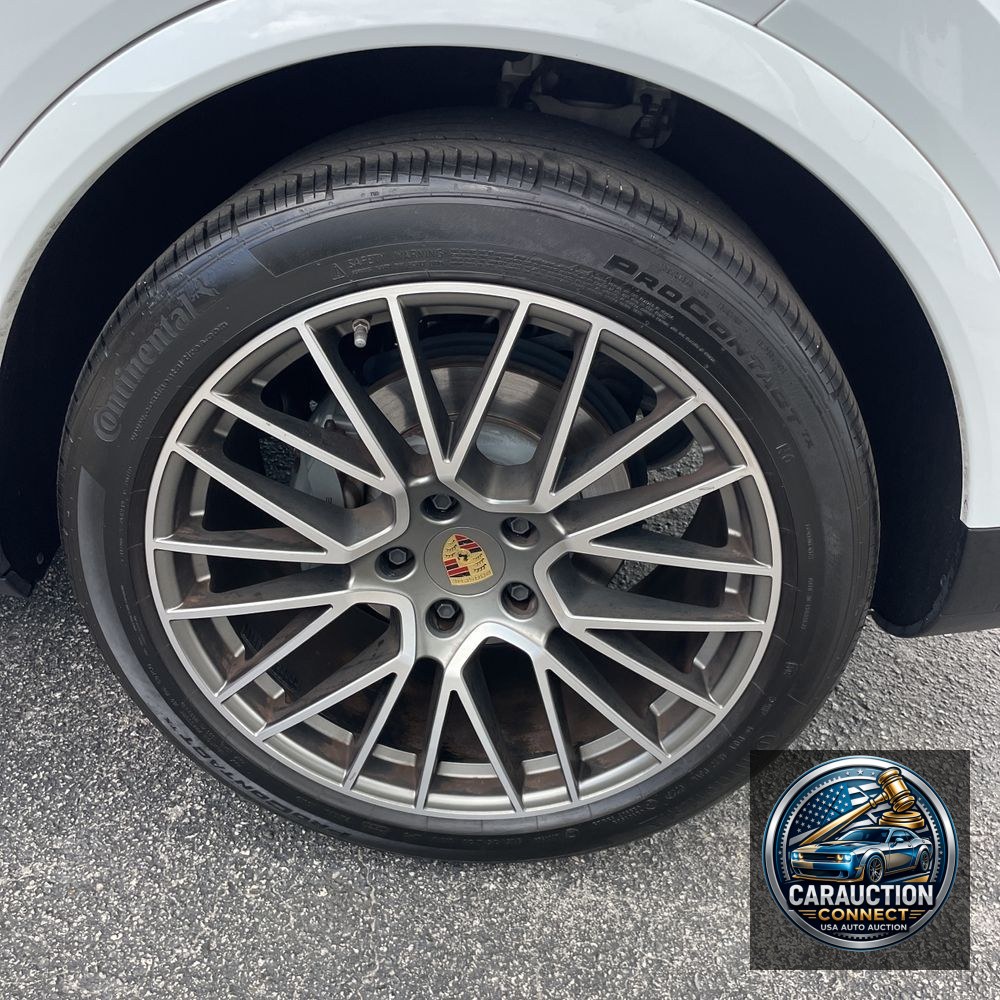 2023 Porsche Cayenne S
