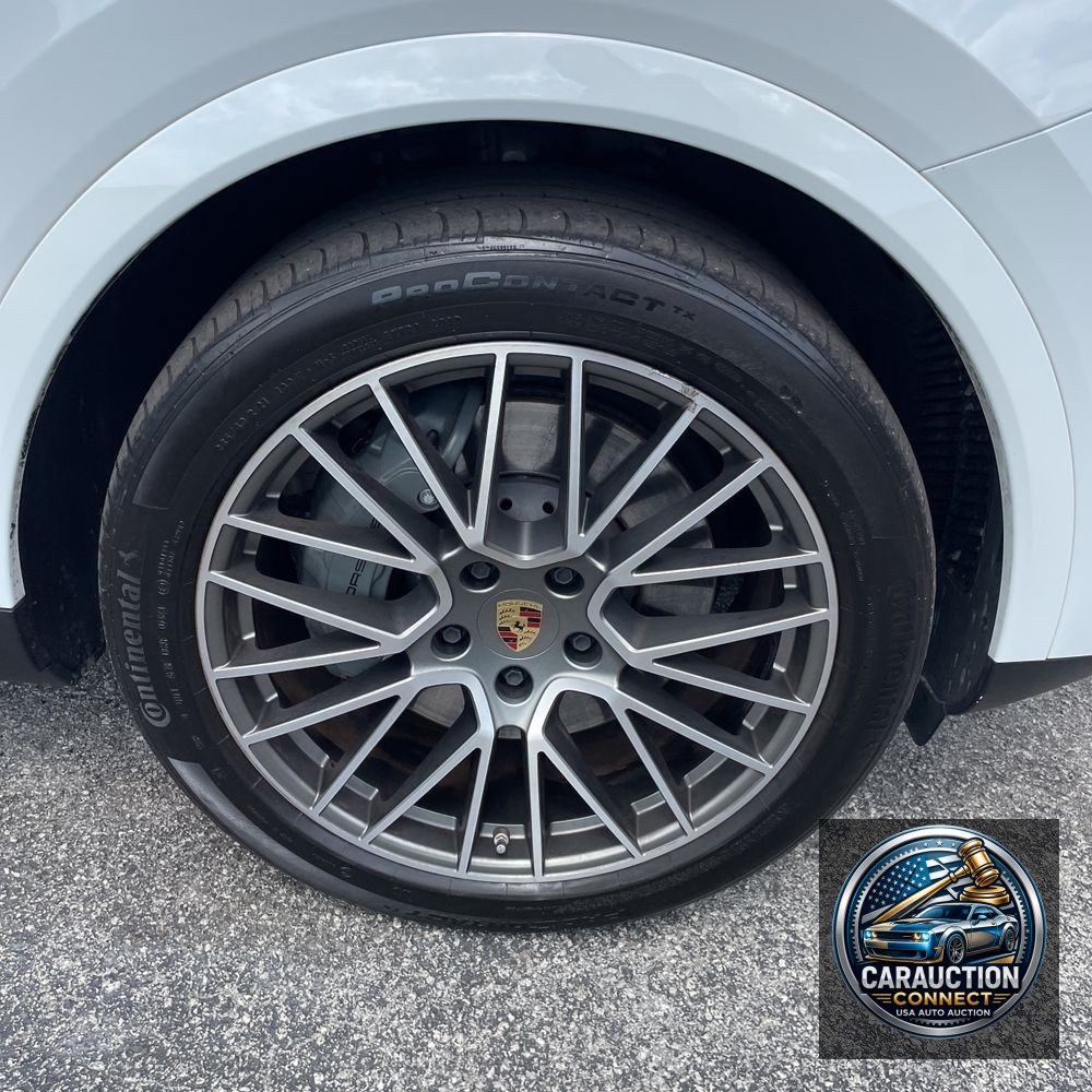 2023 Porsche Cayenne S
