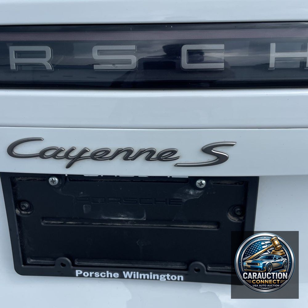 2023 Porsche Cayenne S