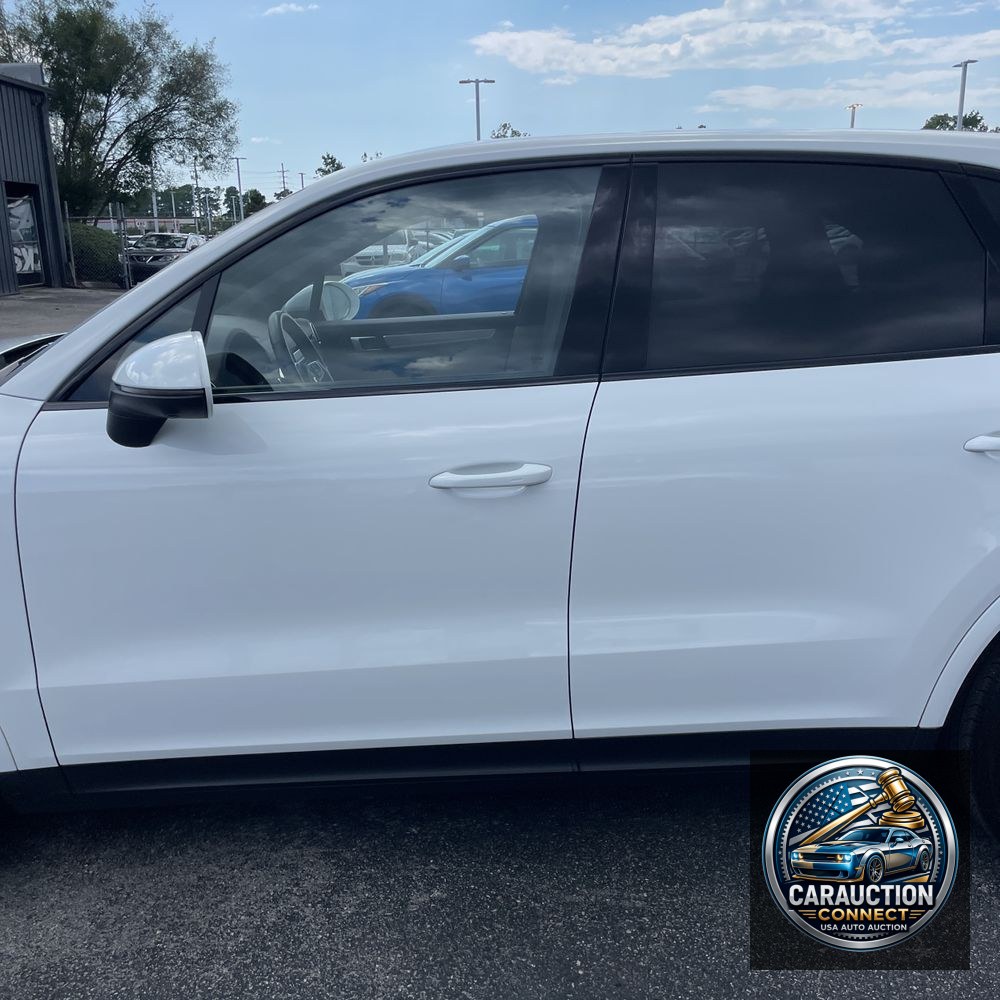 2023 Porsche Cayenne S