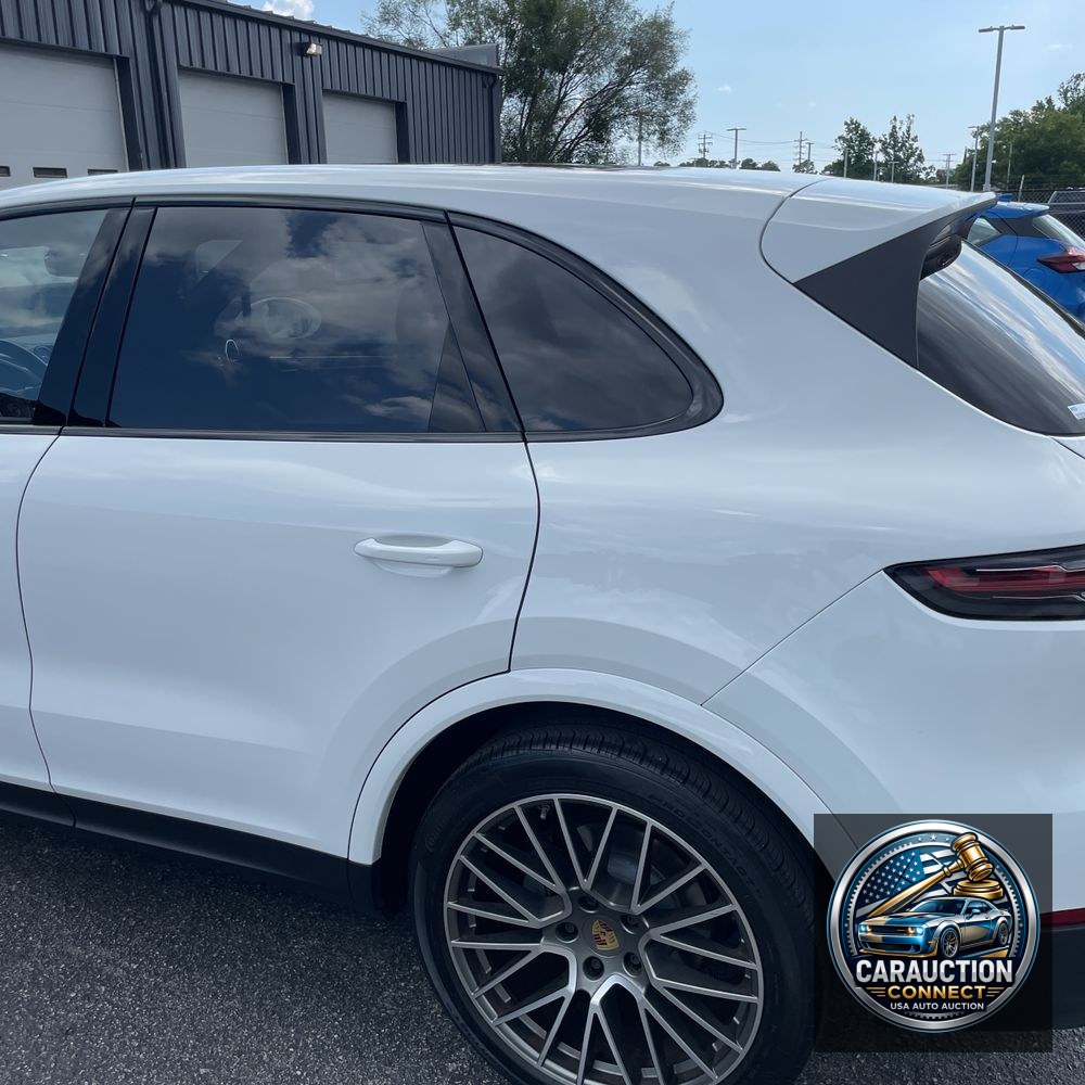 2023 Porsche Cayenne S