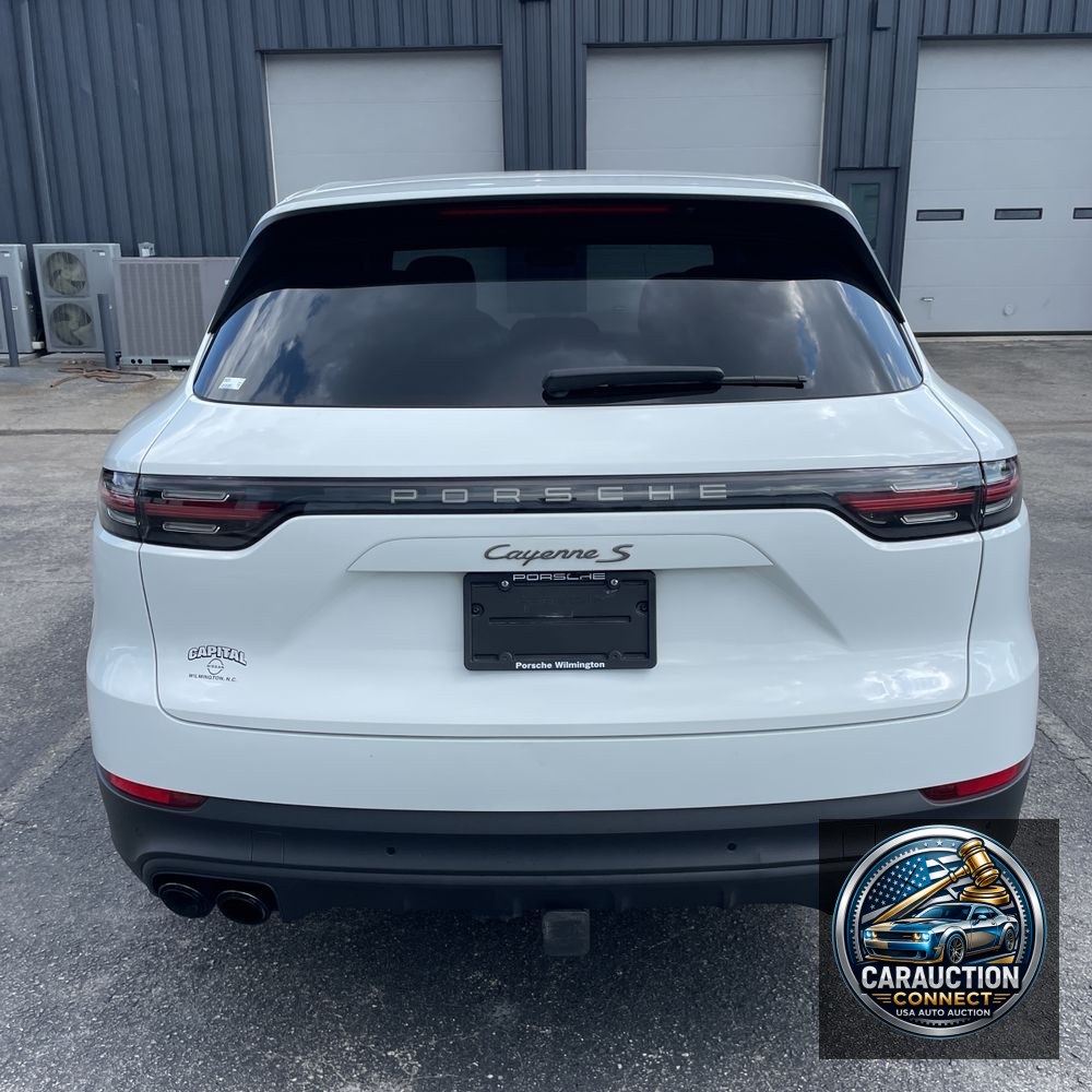 2023 Porsche Cayenne S