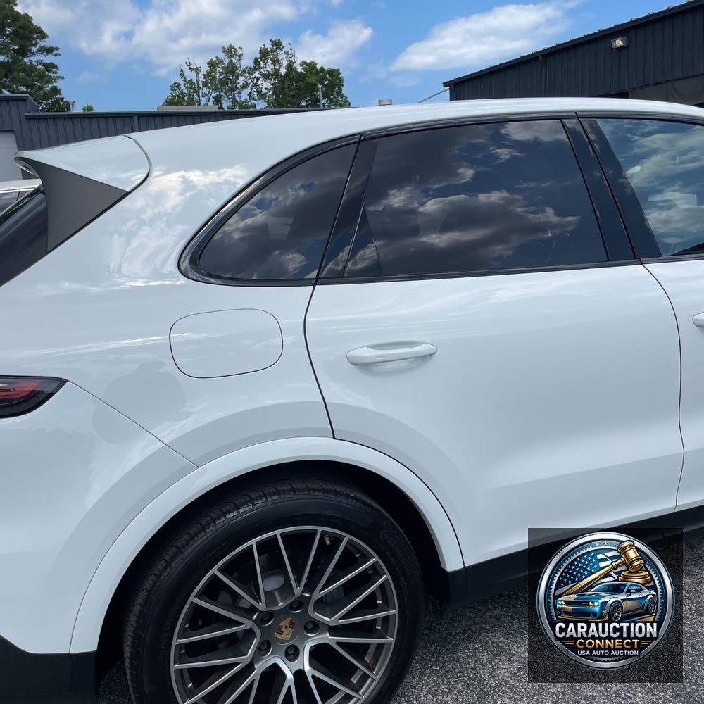 2023 Porsche Cayenne S
