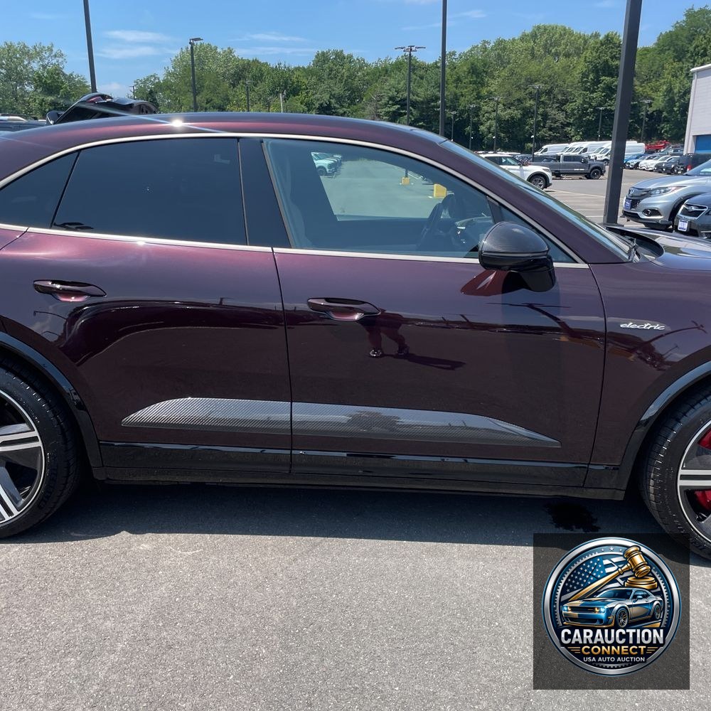 2025 Porsche Macan Turbo Electric