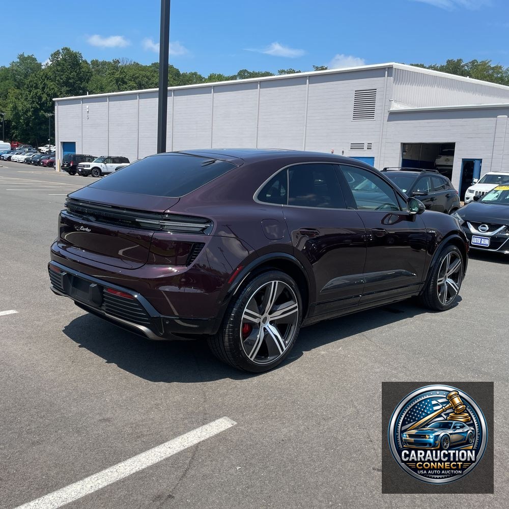 2025 Porsche Macan Turbo Electric