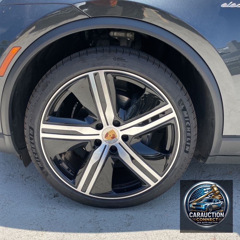 2025 Porsche Macan Electric