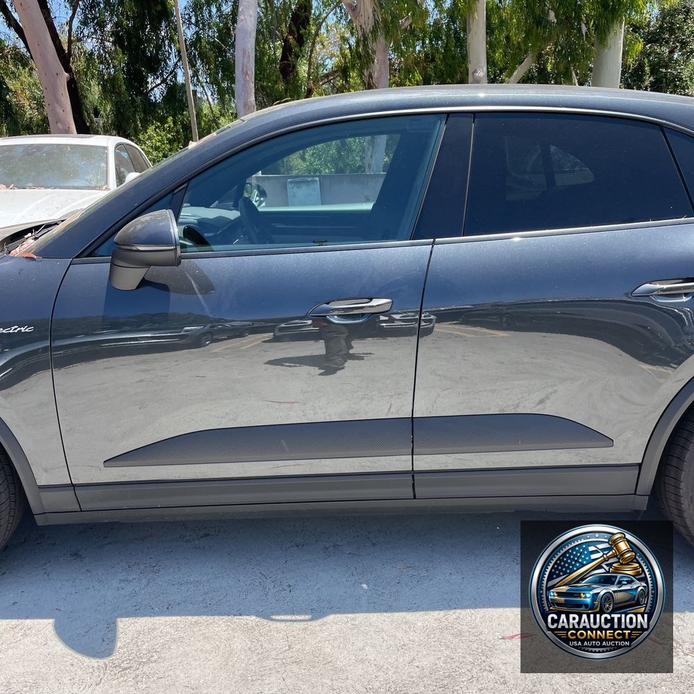 2025 Porsche Macan Electric