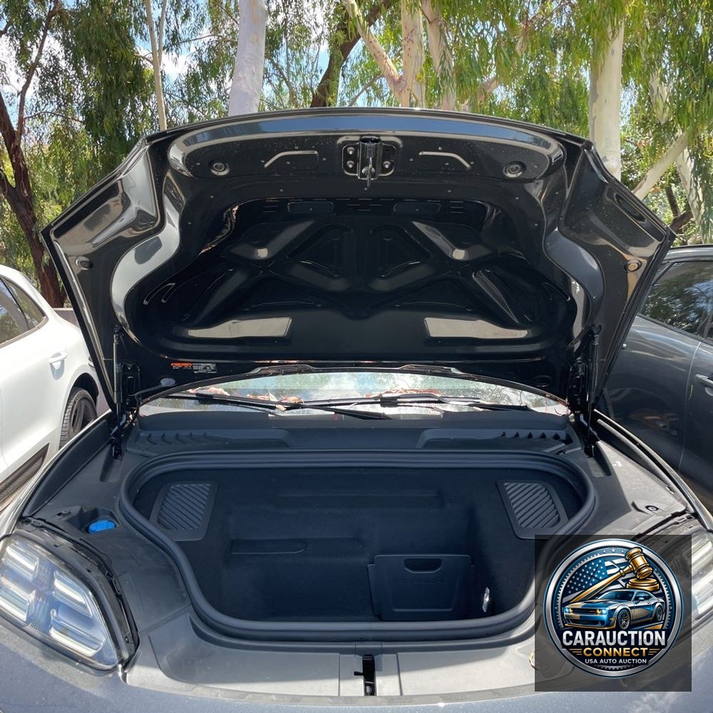 2025 Porsche Macan Electric