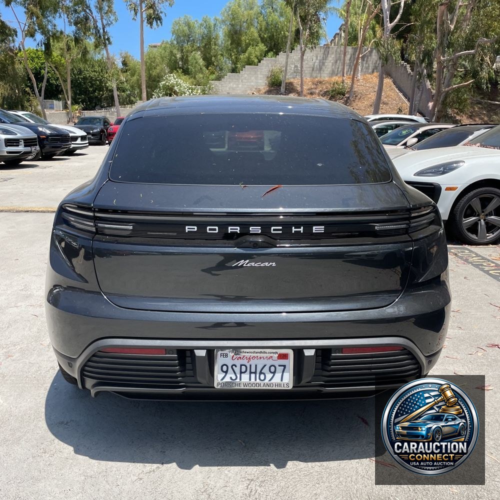 2025 Porsche Macan Electric