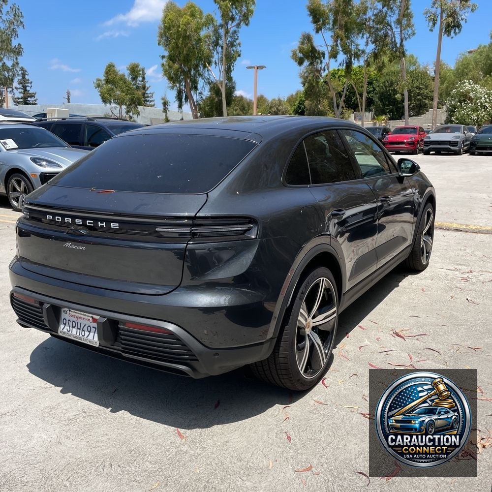 2025 Porsche Macan Electric