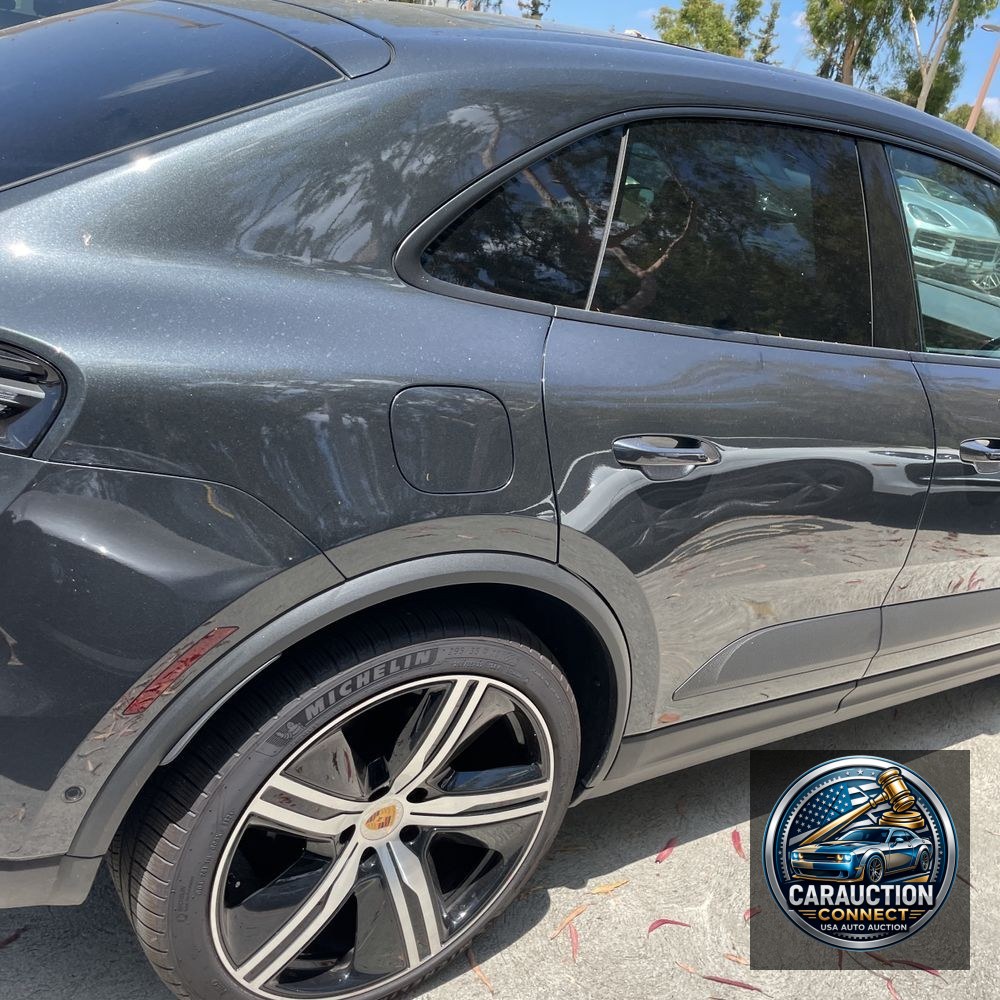 2025 Porsche Macan Electric