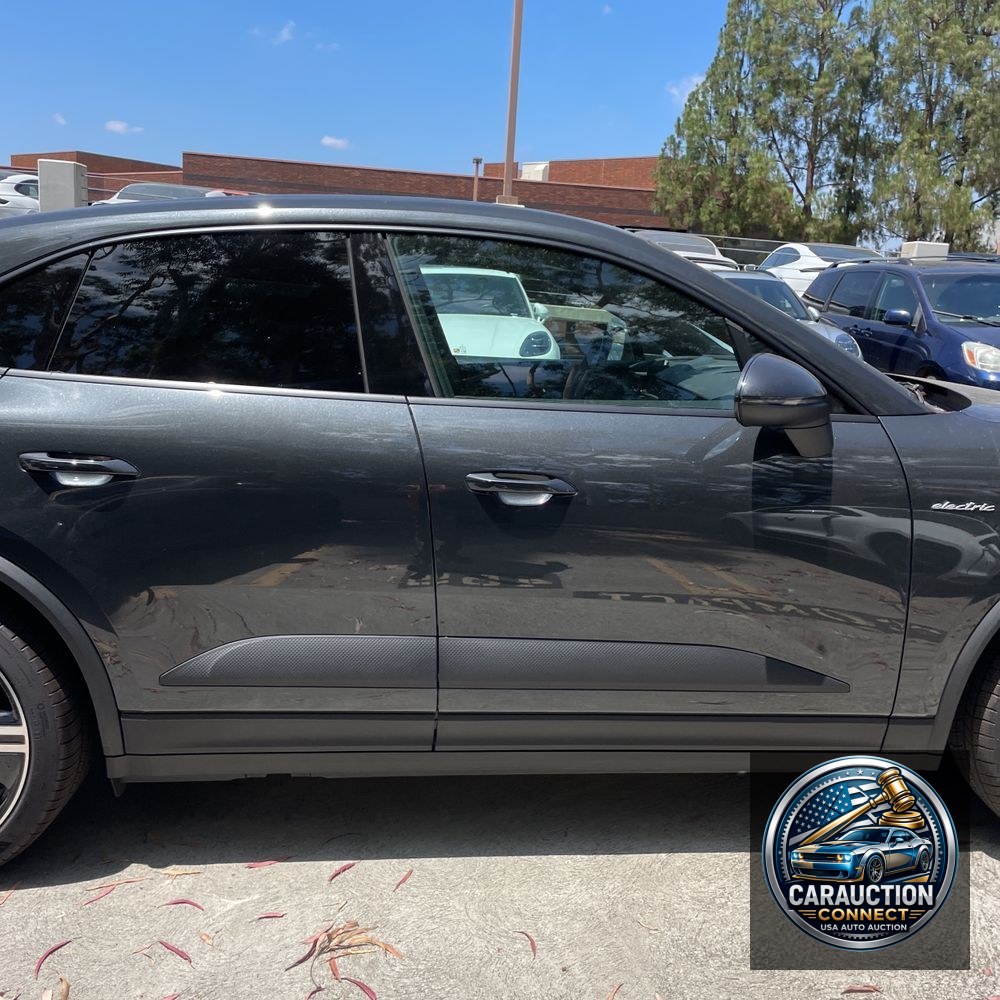 2025 Porsche Macan Electric