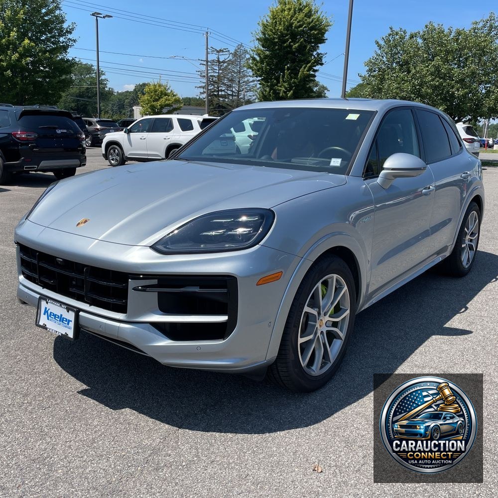 2024 Porsche Cayenne E-Hybrid
