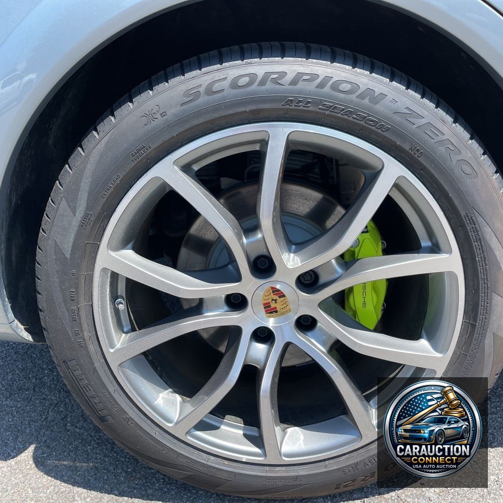 2024 Porsche Cayenne E-Hybrid