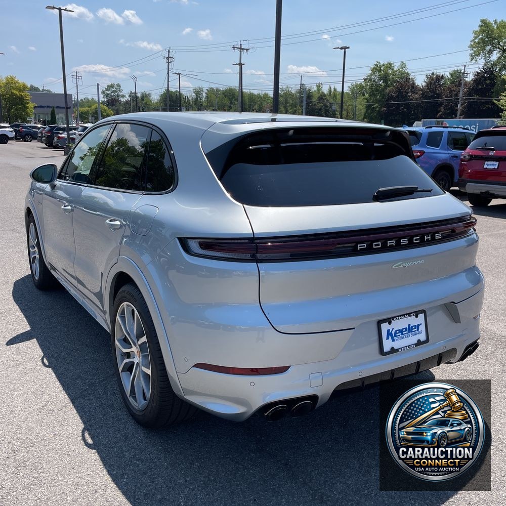 2024 Porsche Cayenne E-Hybrid