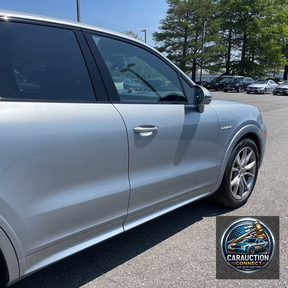 2024 Porsche Cayenne E-Hybrid