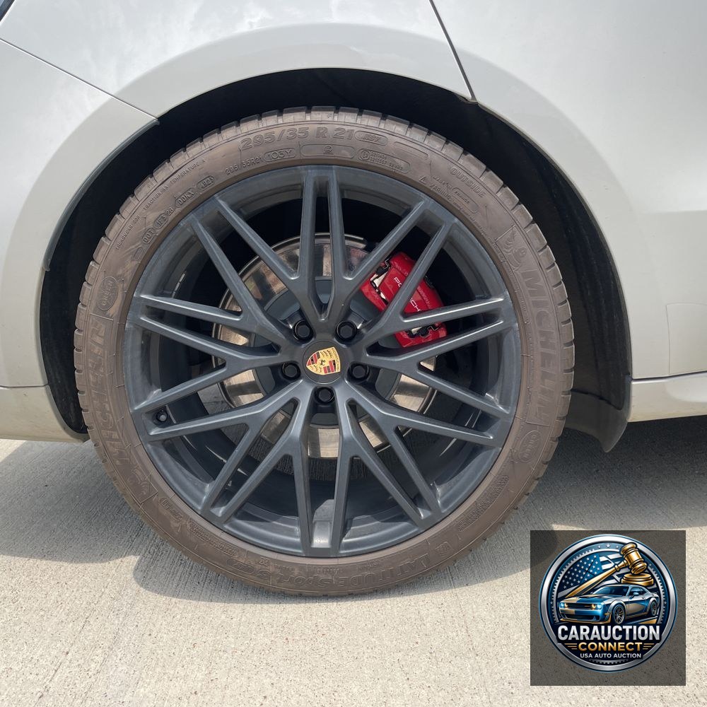 2024 Porsche Macan GTS